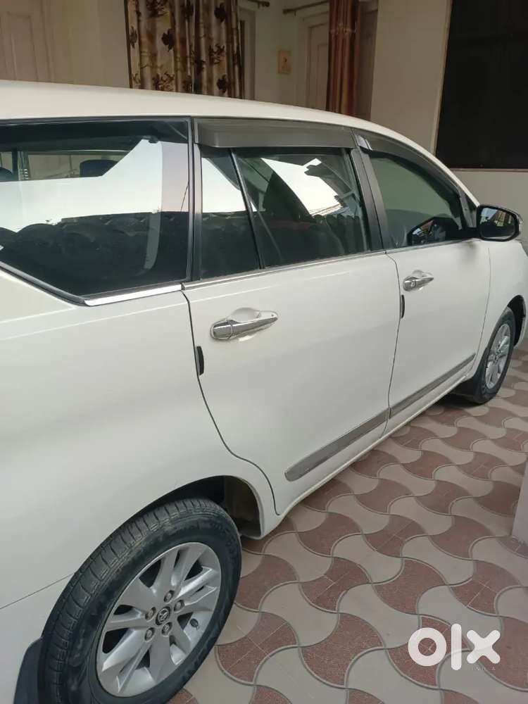 Toyota Innova Crysta 2017 Diesel 115000 Km Driven