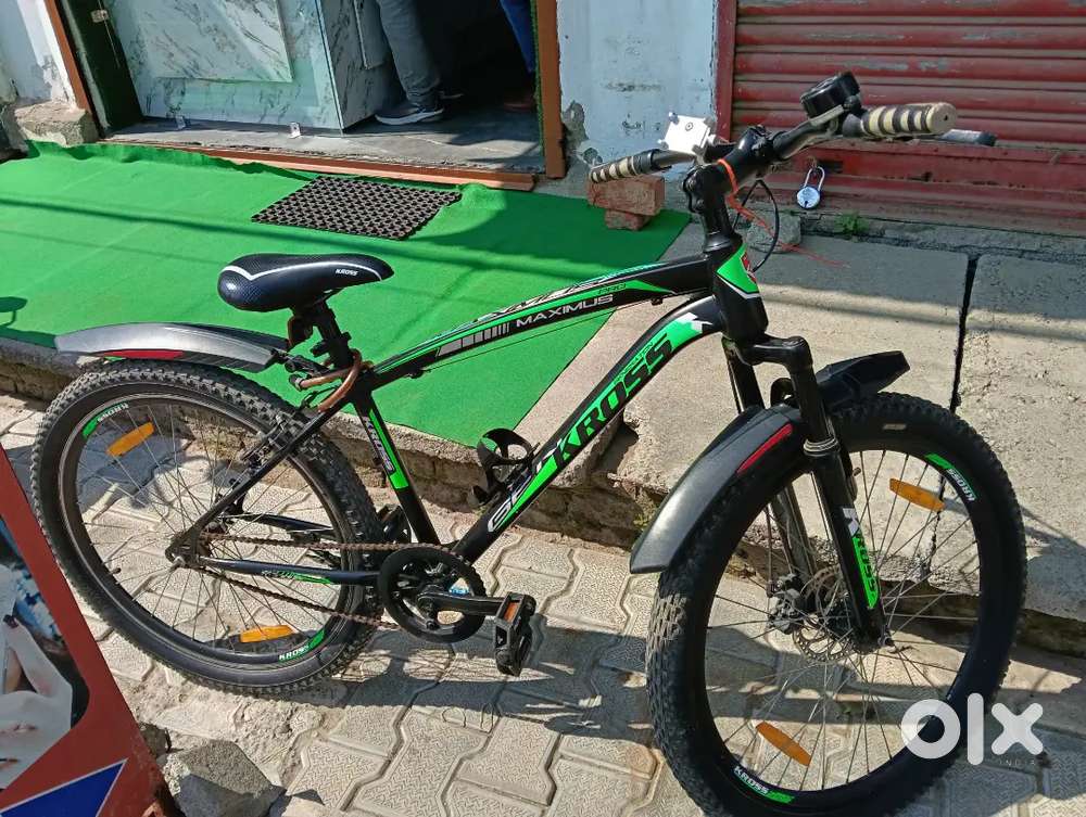 KROSS Maximum Pro Bicycle &ndash; Black & Green | 1 Year Old, Good condition