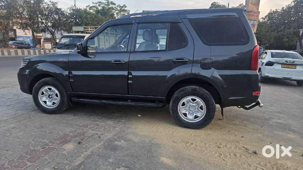 Tata Safari Storme, 2015