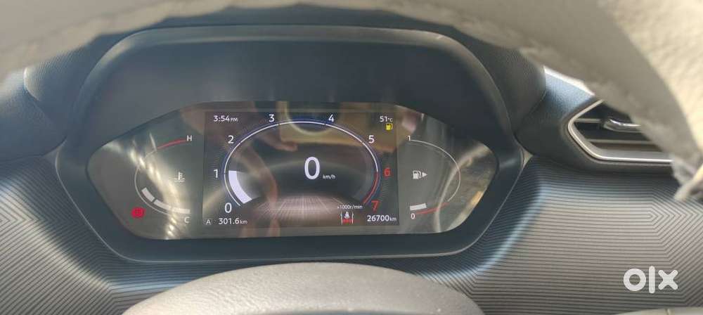 Nissan Magnite 1.0 Xv Premium, 2025, Petrol