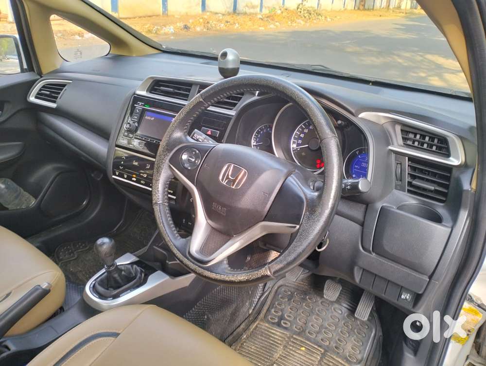 Honda Jazz V Mt Privilege, 2017, Petrol