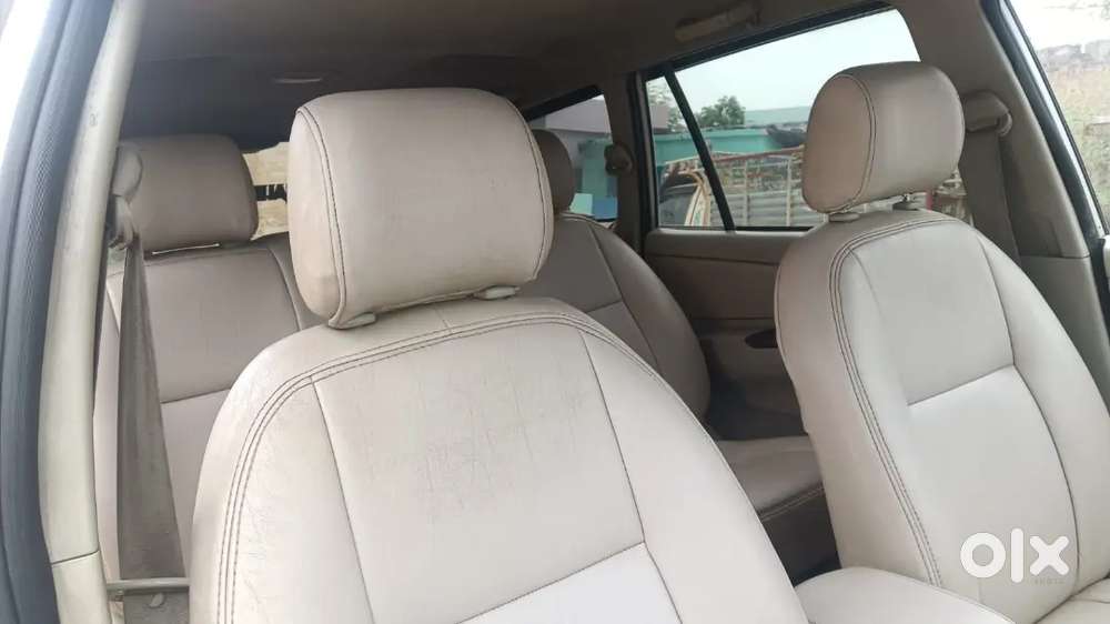 Toyota Innova 2012 Diesel Well Maintained