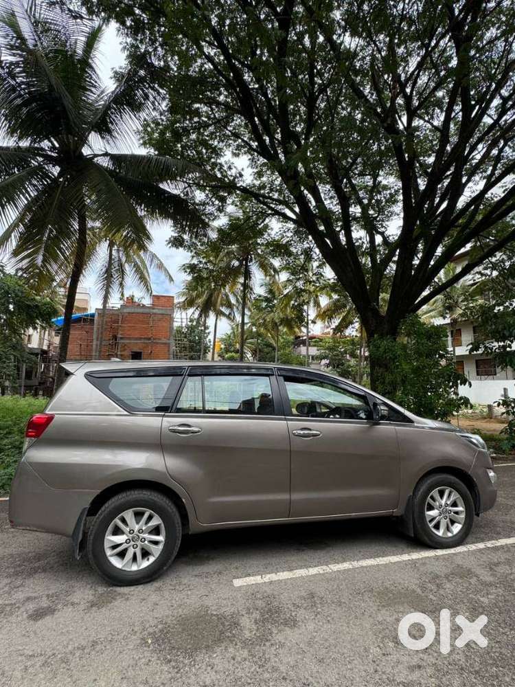 Toyota Innova Crysta 2.8 Gx At, 2017, Diesel