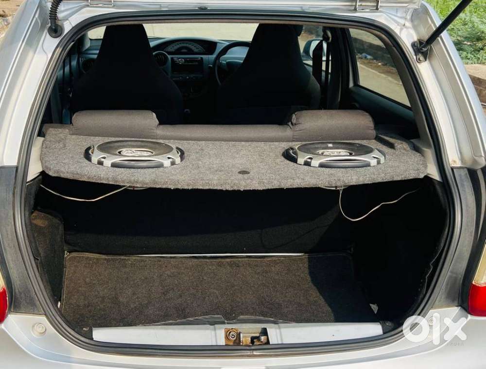 Toyota Etios Liva 2011-2012 G, 2012, Petrol