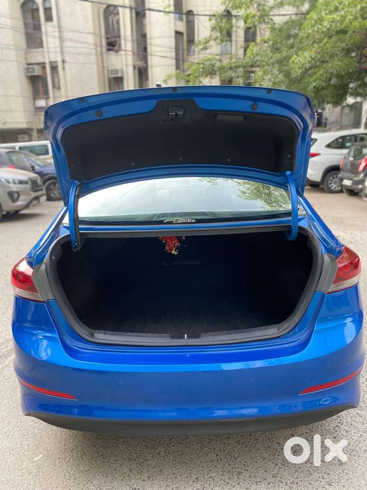 Hyundai New Elantra [2016-2019] 1.6 Crdi Sx (o) Mt, 2017, Diesel