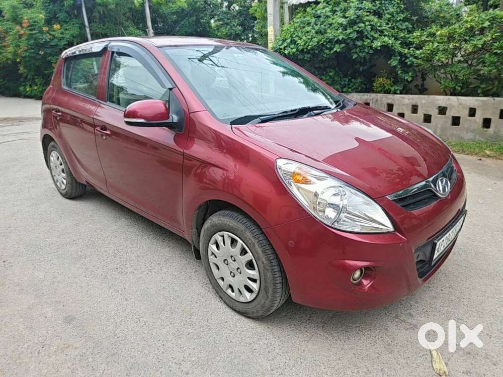 Hyundai I20 Sportz 1.2 Bs-iv, 2010, Petrol