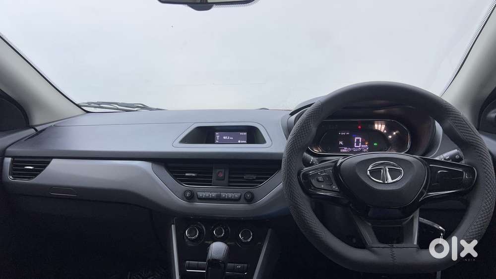 Tata Nexon 1.2 Revotron Xma Amt (s), 2022, Petrol