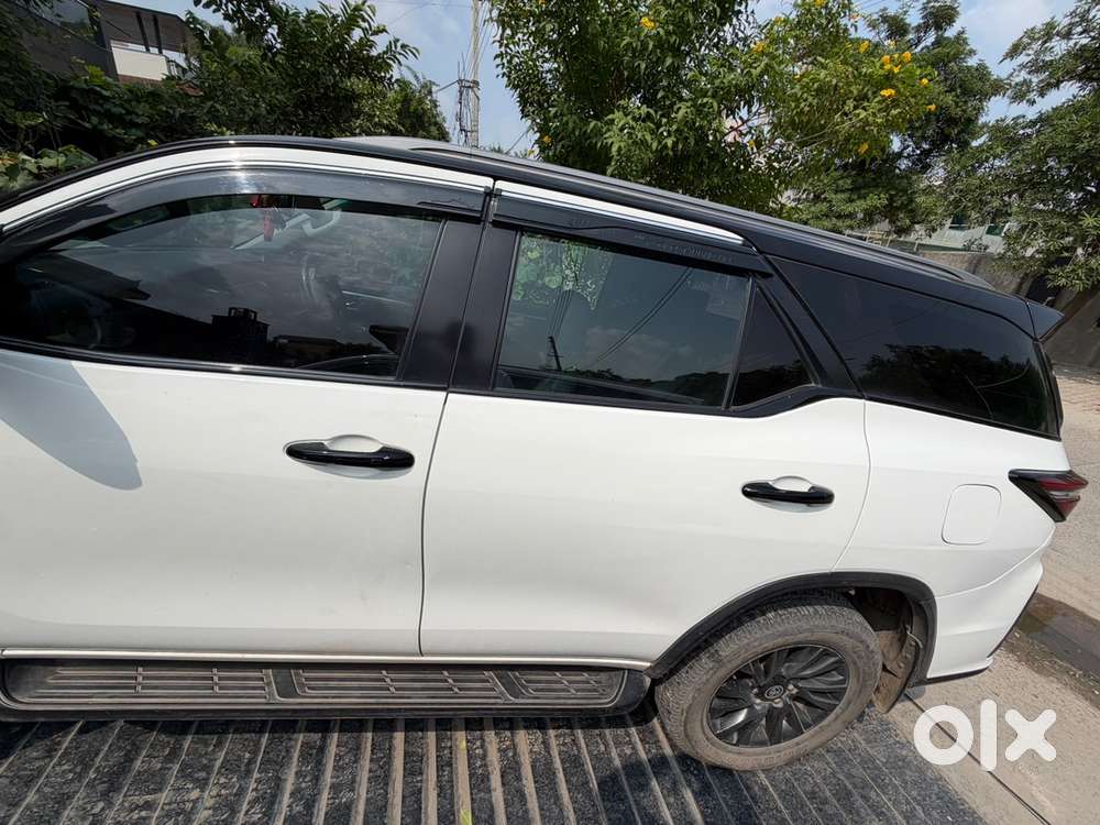 Toyota Fortuner Diesel 2024