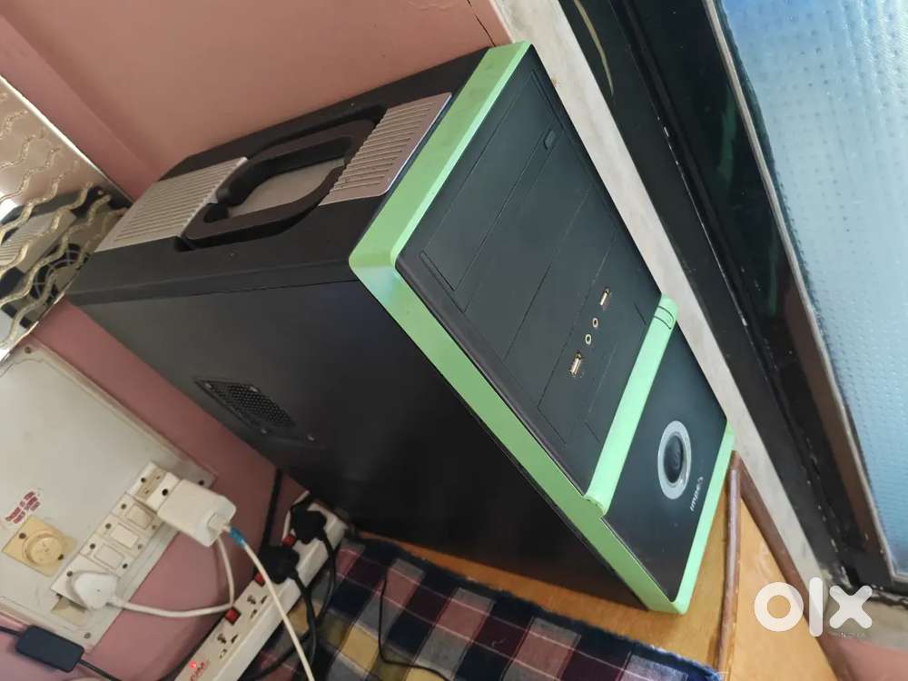  Intel i3 Desktop PC with Monitor  4GB RAM  480GB SSD  Boisar, Pa