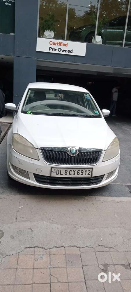 Skoda Rapid 1.6 Mpi Ambition Plus, 2012, Petrol