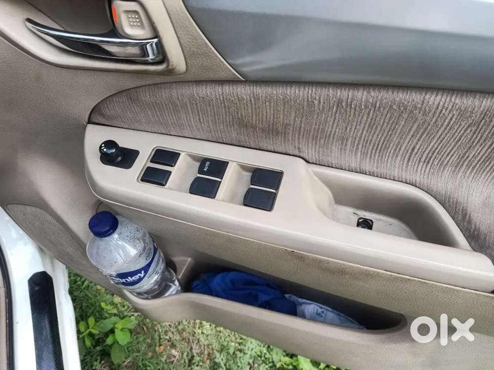 Maruti Suzuki Ertiga 2012