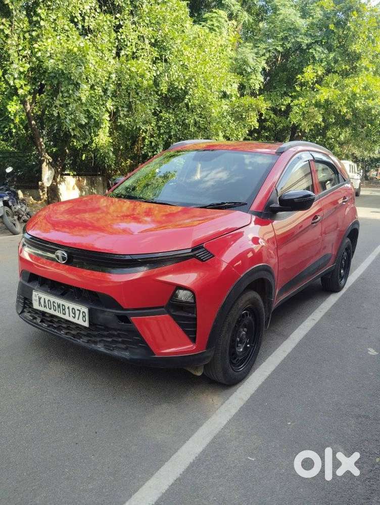 Tata Nexon 1.2 Revotron Xm Plus (s), 2023, Petrol