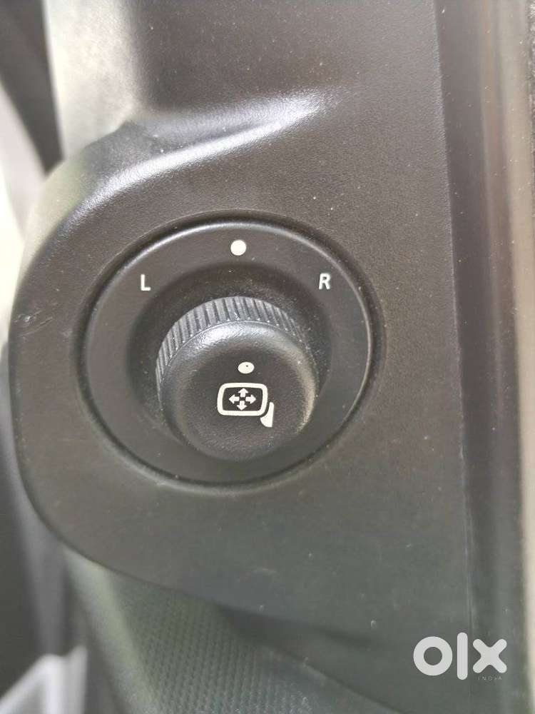Tata Tiago 1.2 Revotron Xt (o), 2017, Petrol