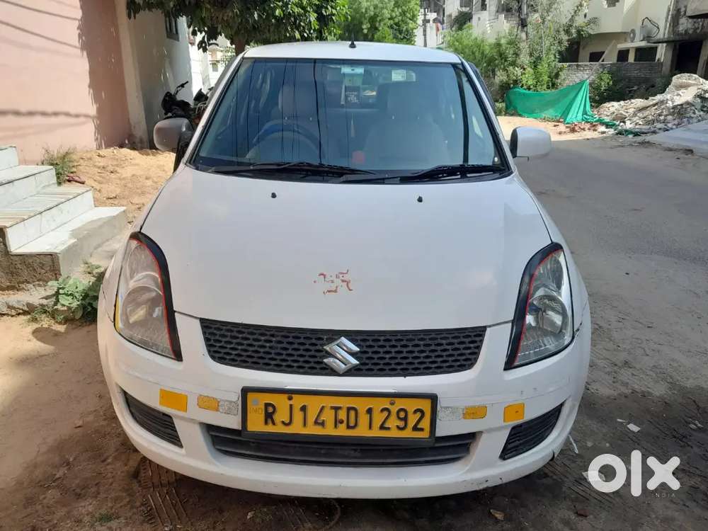 Maruti Suzuki Swift Dzire 2015. Diesel
