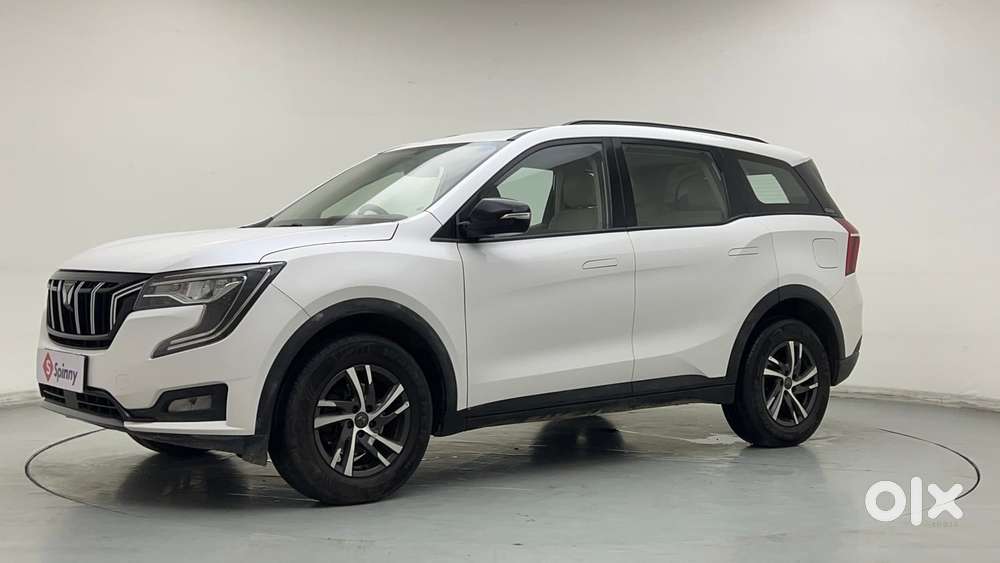 Mahindra Xuv700 2.0 Ax 5 Petrol At Str, 2022, Petrol