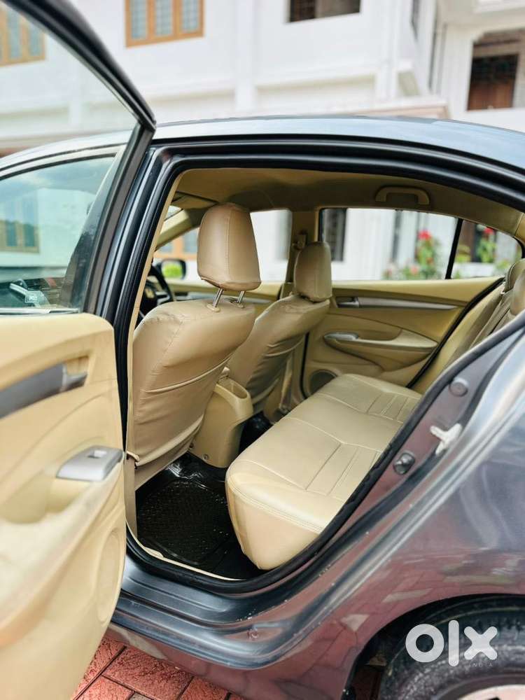 Honda City 2011-2013 V At Exclusive, 2010, Petrol