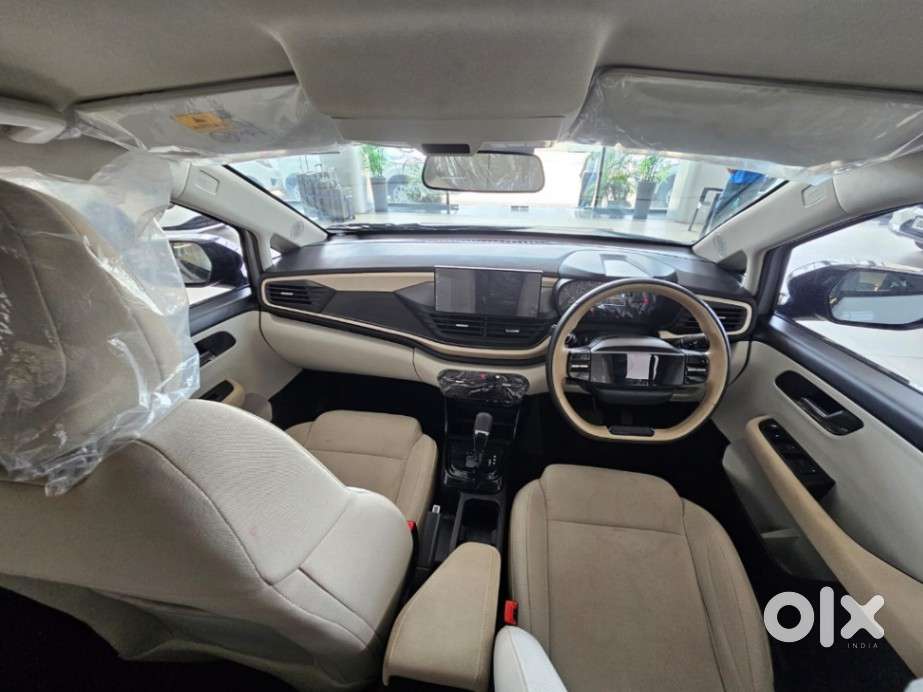 Tata Altroz Creative S, 2026, Petrol