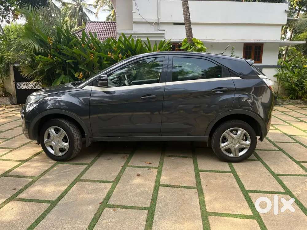 Tata Nexon 2018 Petrol 66000 Km Driven