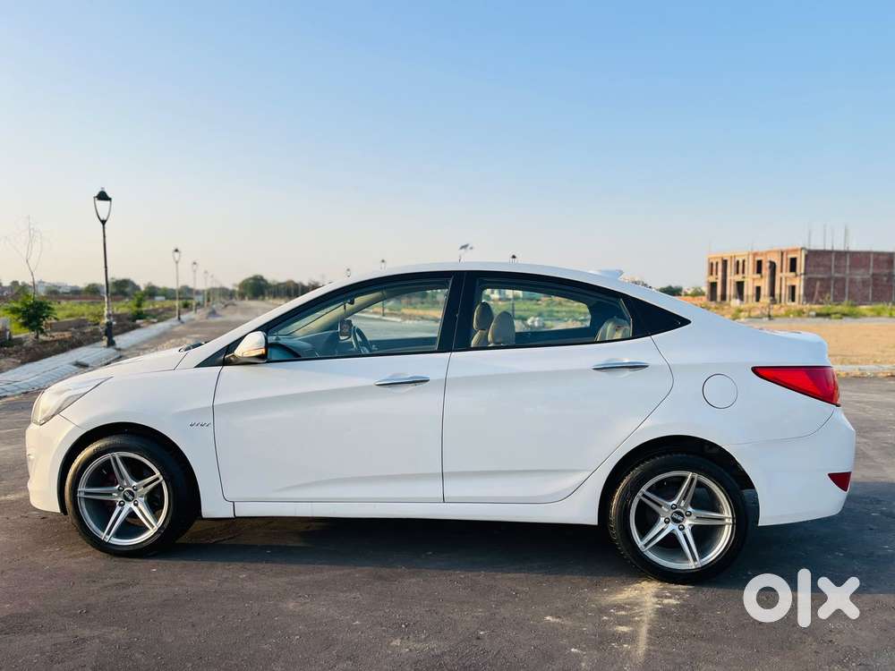 Hyundai Fluidic Verna 1.6 Vtvt S (o) Automatic, 2015, Petrol
