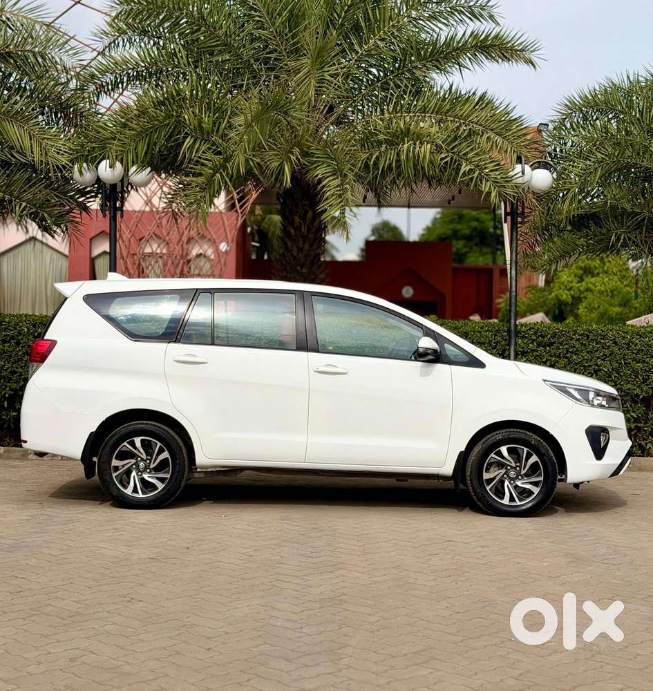 Toyota Innova Crysta [2020-ongoing] 2.7 Gx Mt 8 Str, 2021, Diesel