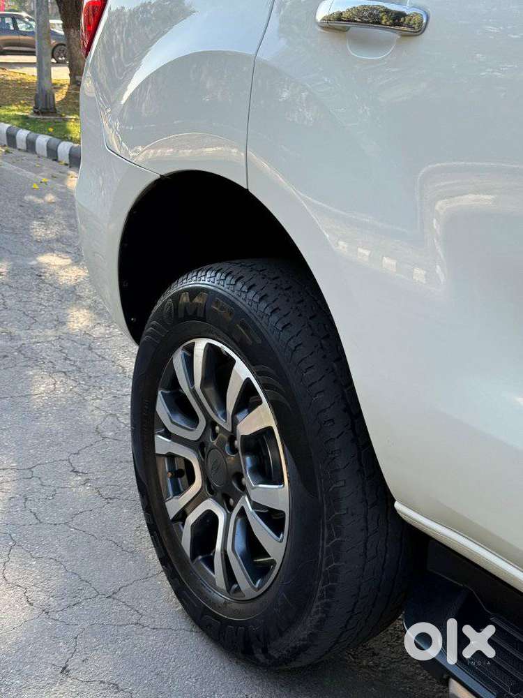 Ford Endeavour Titanium Plus 4x4, 2019, Diesel