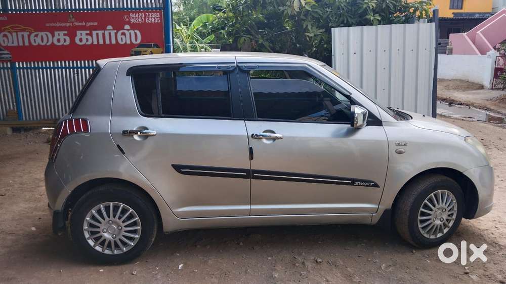 Maruti Suzuki Swift Lxi Optional-o, 2006, Petrol