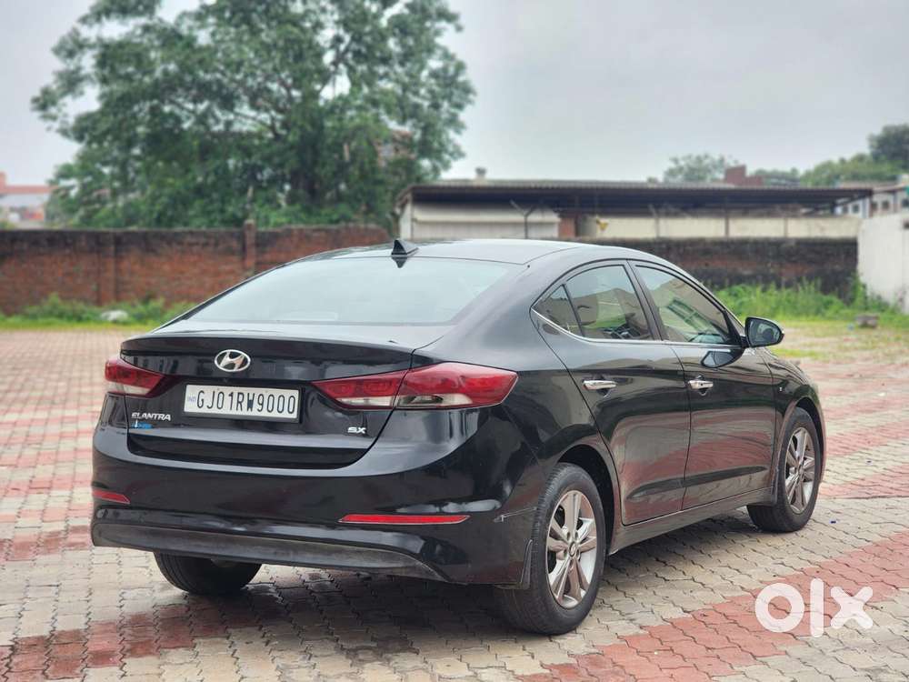 Hyundai Elantra 2.0 Sx Option, 2017, Petrol
