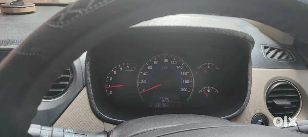 Hyundai Grand I10 2013 Diesel Manual Tyre And Battery New  Average 20+