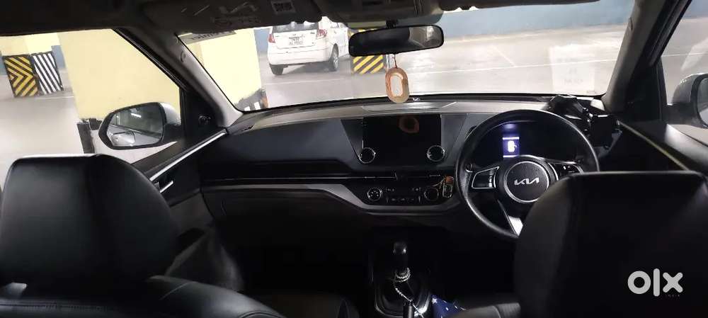Kia Carens Premium 2024 T Board With Package Route