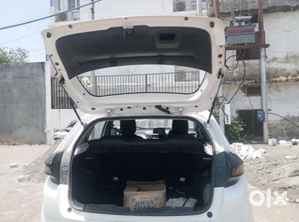 Tata Altroz 2021 Diesel Well Maintained