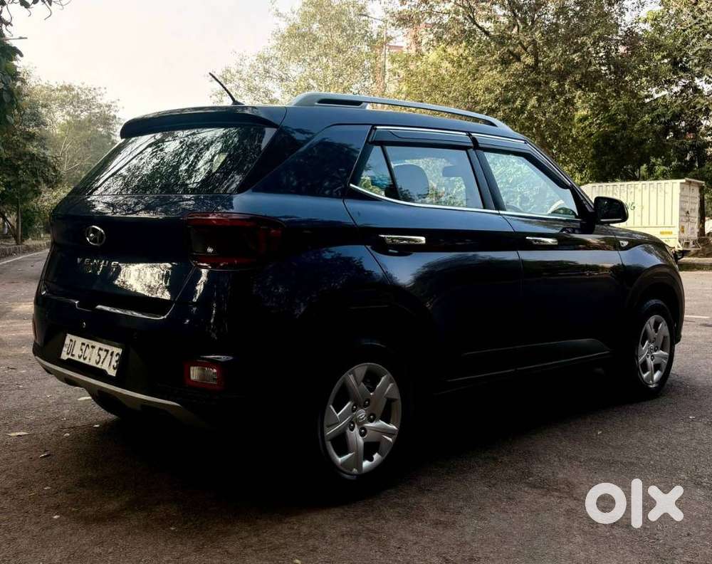 Hyundai Venue 1.2 S Plus, 2022, Petrol