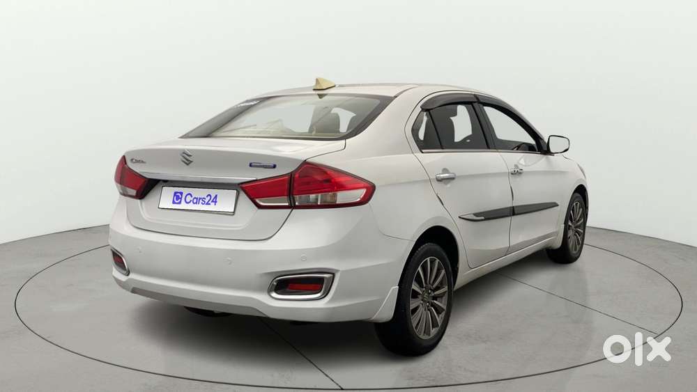 Maruti Suzuki Ciaz 1.5 Alpha Shvs Petrol, 2021, Petrol