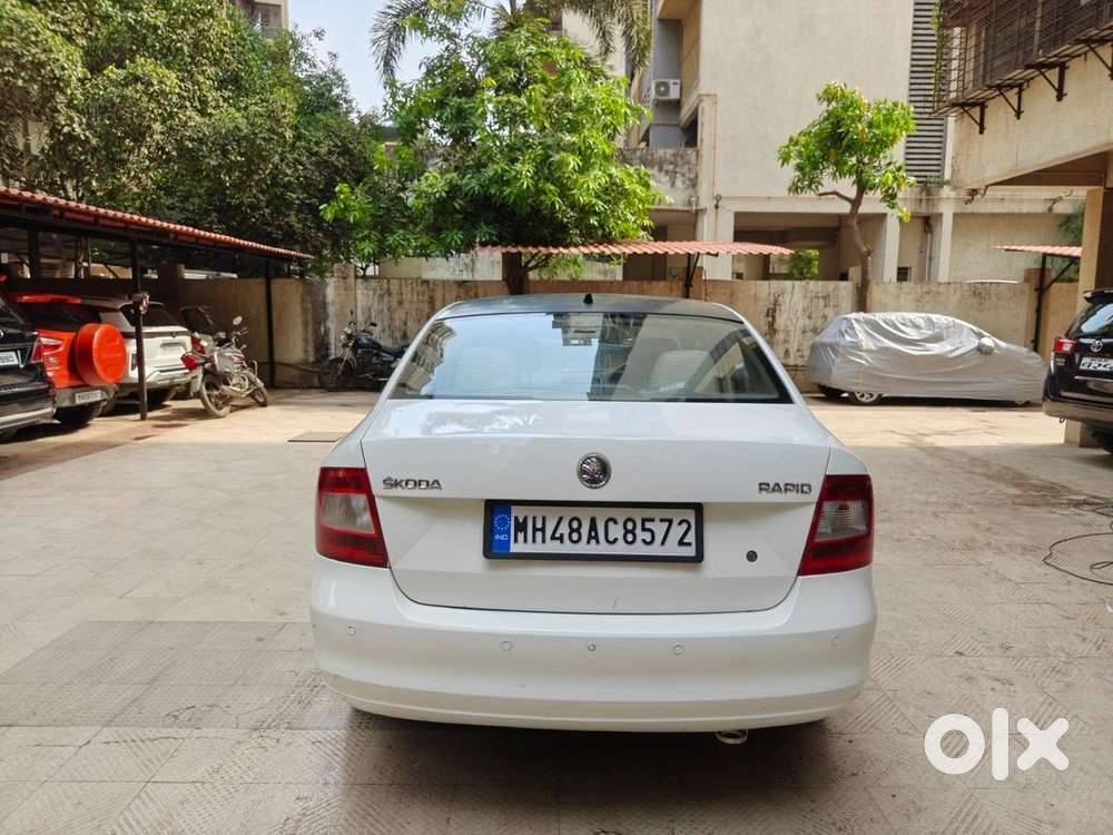 Skoda Rapid 2015 Petrol Automatic  43k Km  Well Maintained