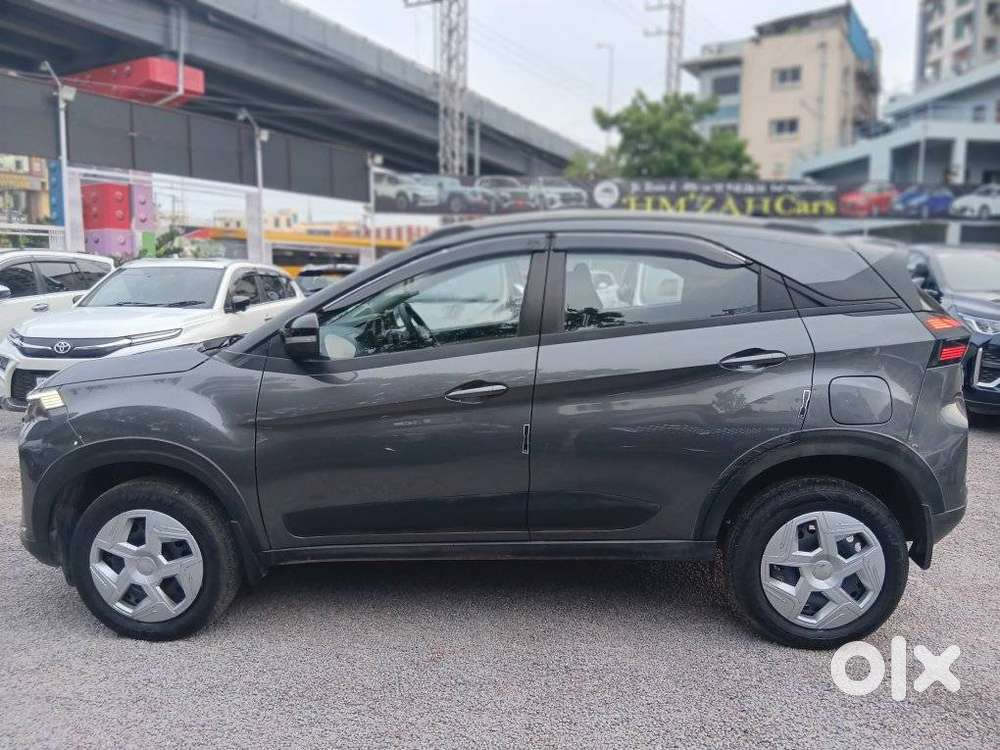 Tata Nexon 1.5 Revotorq Xm Plus (s), 2025, Petrol