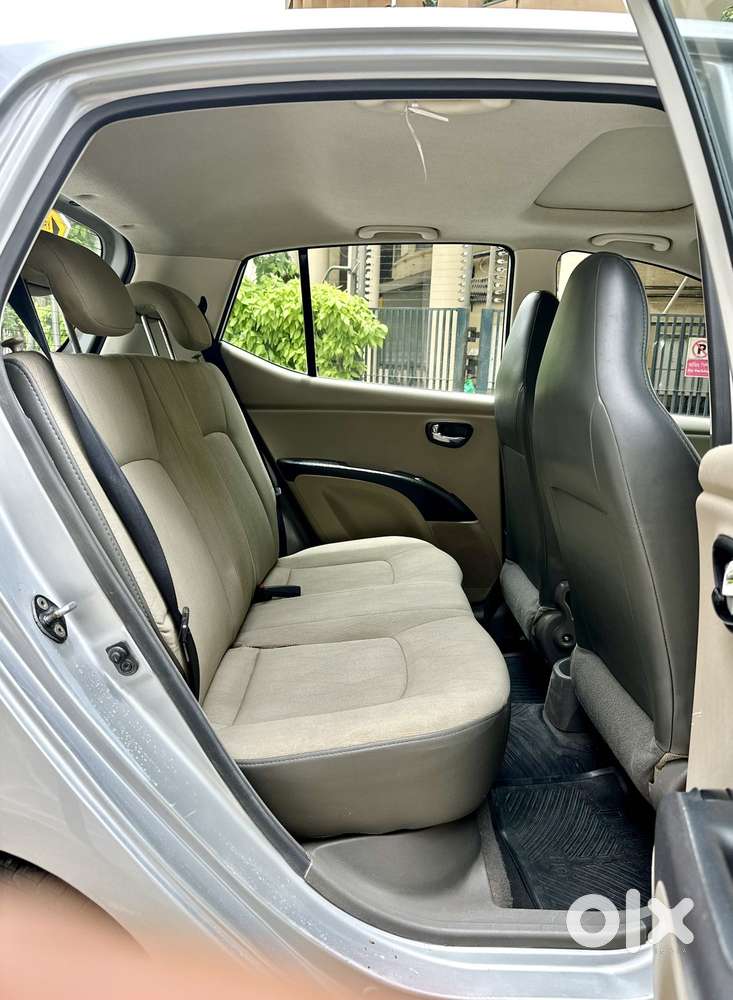 Hyundai I10 Asta Sunroof At, 2013, Petrol