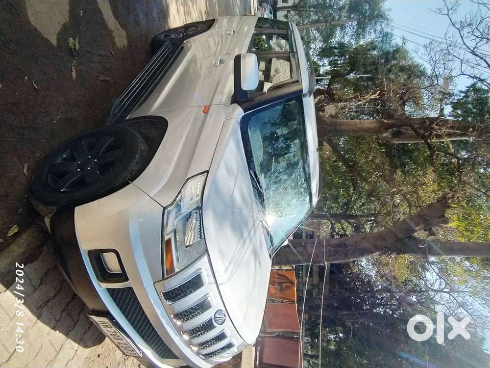Mahindra Tuv 300 2016