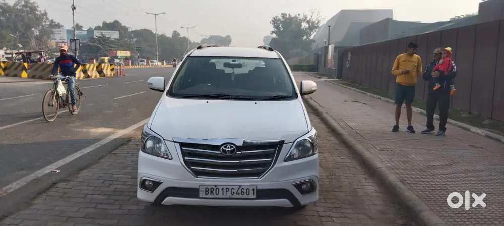 Toyota Innova 2015 Diesel 194000 Km Driven