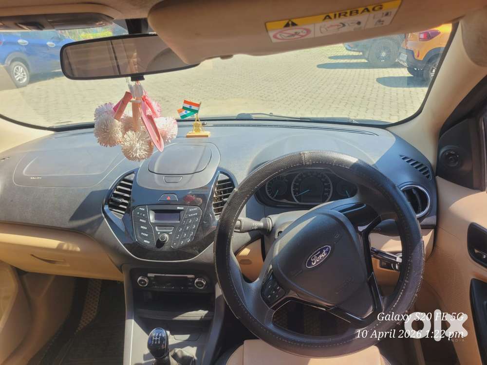 Ford Figo Aspire Titanium Blu, 2017, Petrol