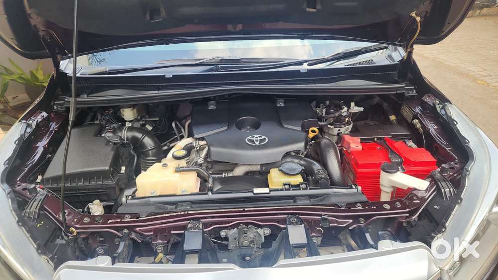 Toyota Innova Crysta 2.8z Automatic, 2016, Diesel