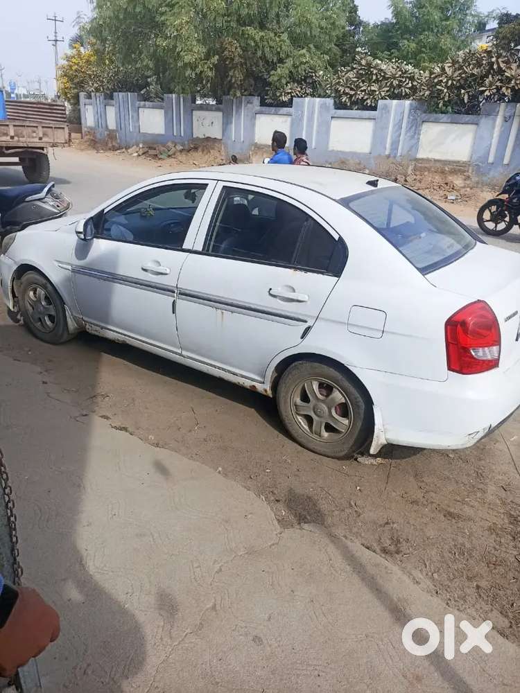 Hyundai Verna 2010 Diesel Well Maintained
