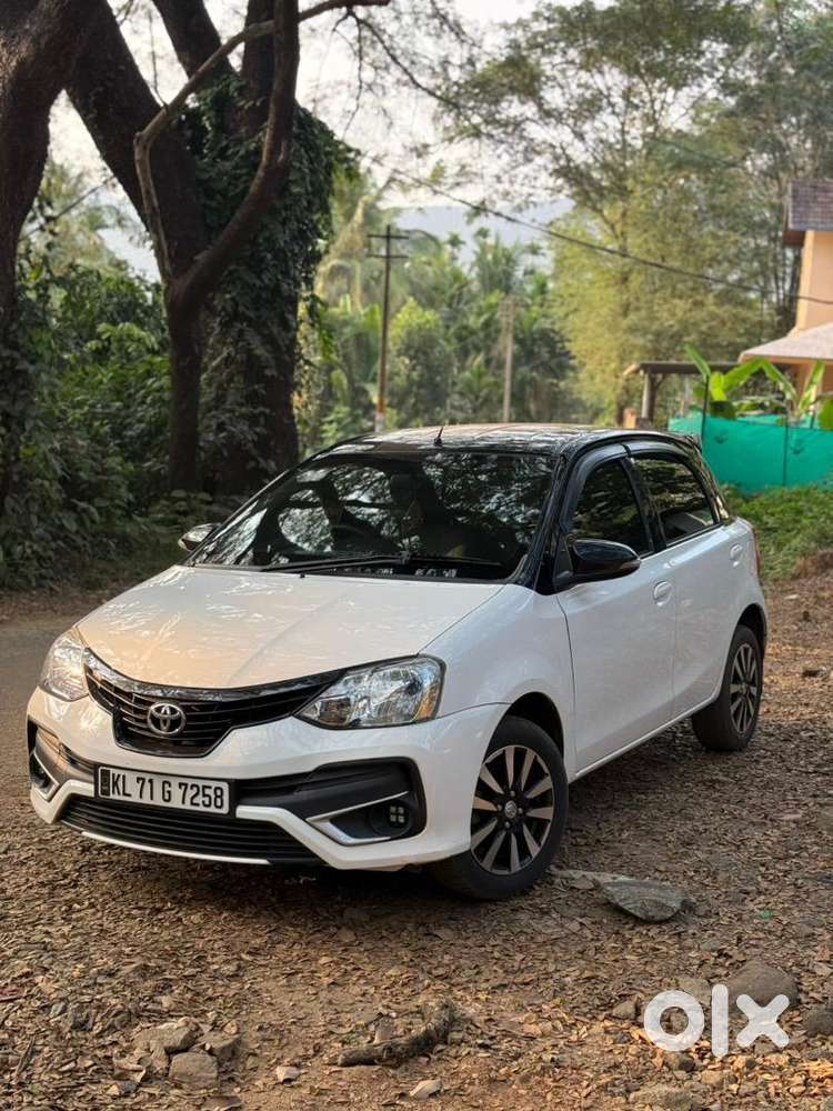 Toyota Car 2019 Petrol
