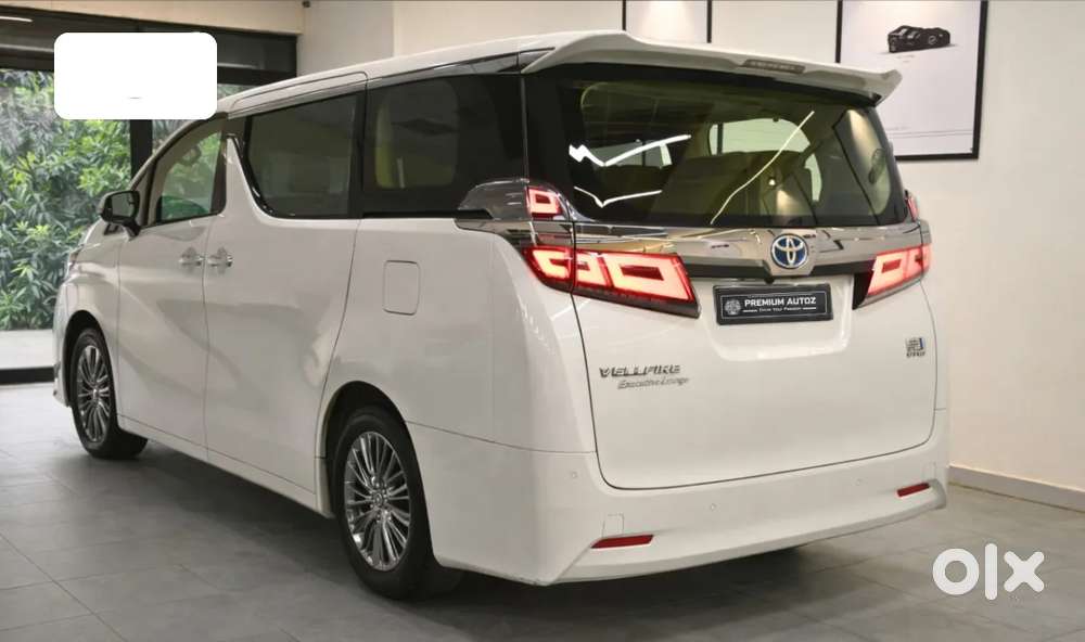 Toyota Vellfire, 2023, Petrol