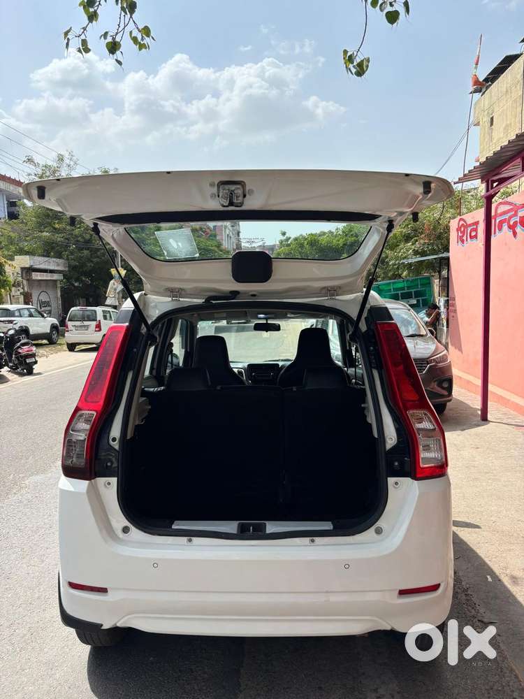Maruti Suzuki Wagon R 1.2 Vxi, 2022, Petrol