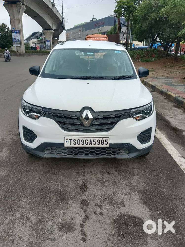 Renault Triber 1.0 Rxe, 2023, Petrol