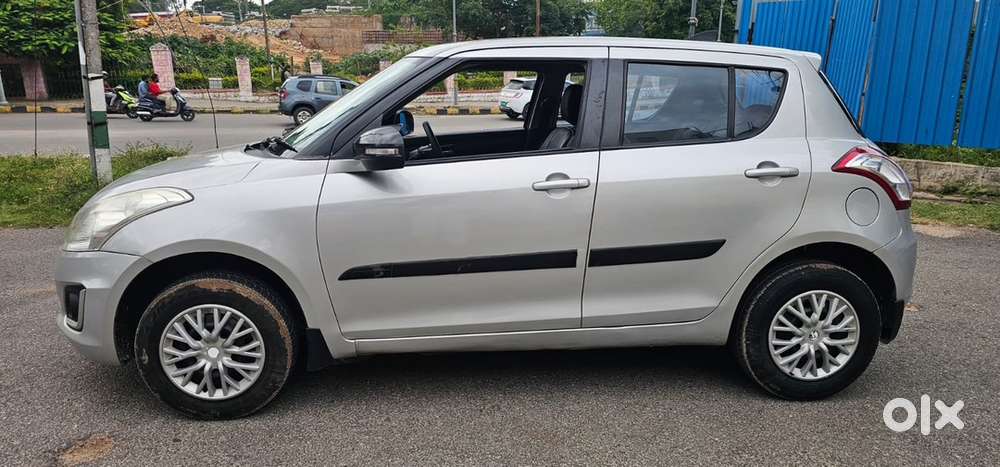 Maruti Suzuki Swift 2015, 2nd Owner,  Petrol Good Condition