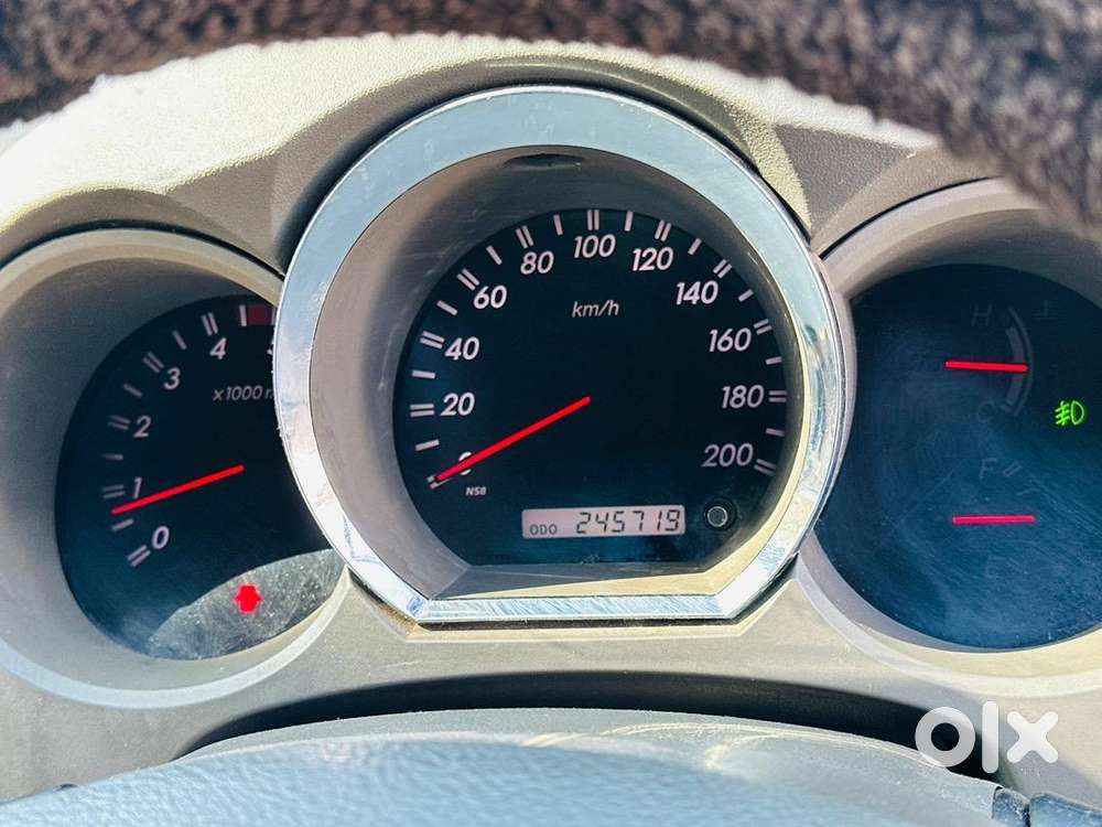 Toyota Fortuner 2010 Diesel Well Maintained