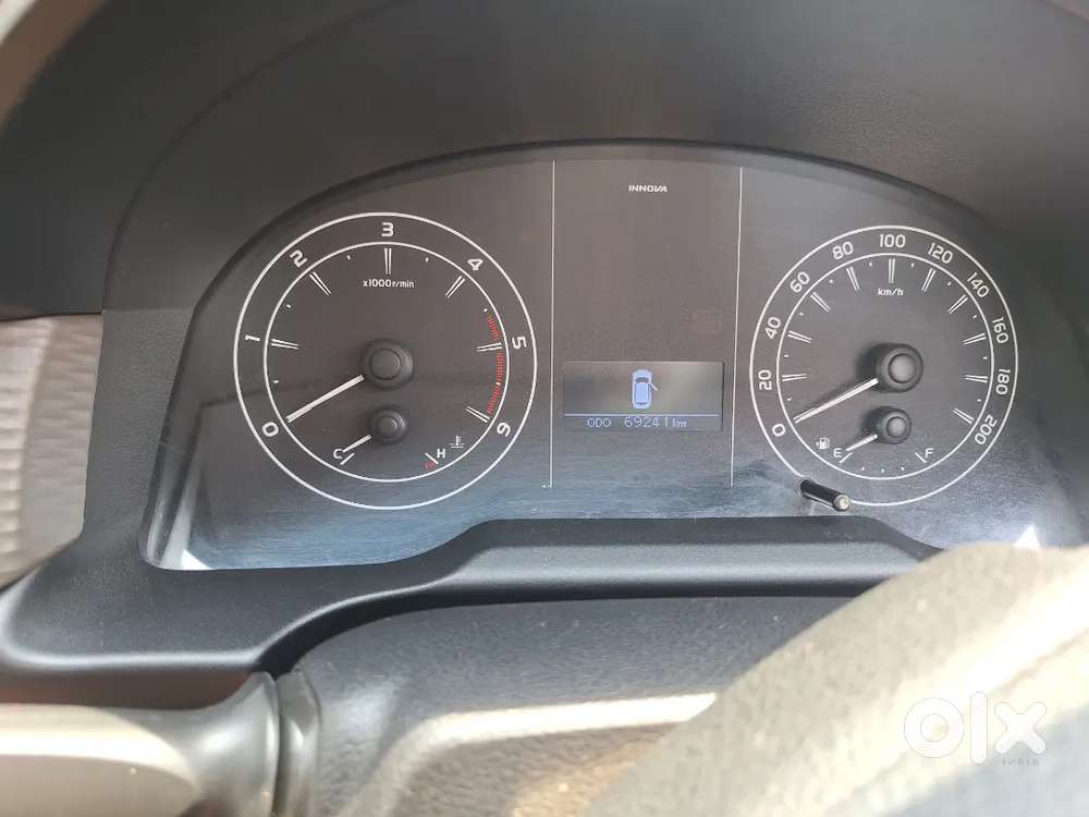 Innova Car Well Maintained  Personal Use