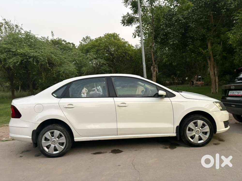 Skoda Rapid Petrol Manual 2017