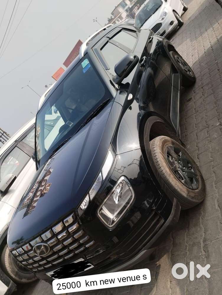 Hyundai Venue S Turbo, 2023, Petrol