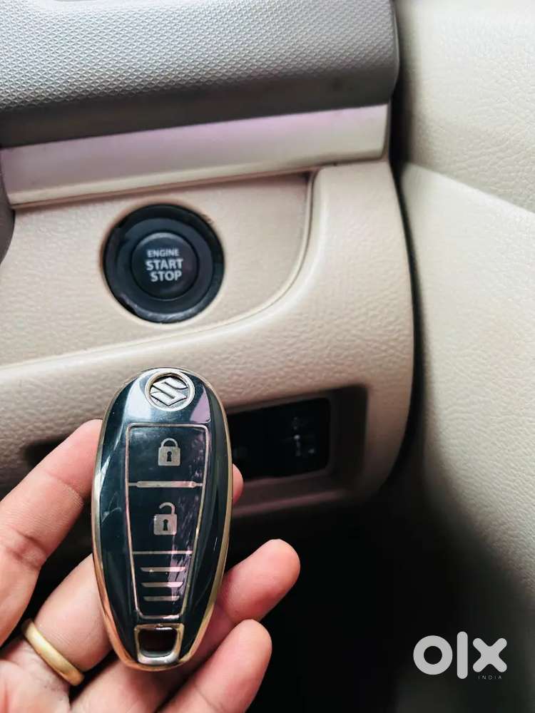 Touch Screen, Reverse Camera,push Button Start,seal Tyres